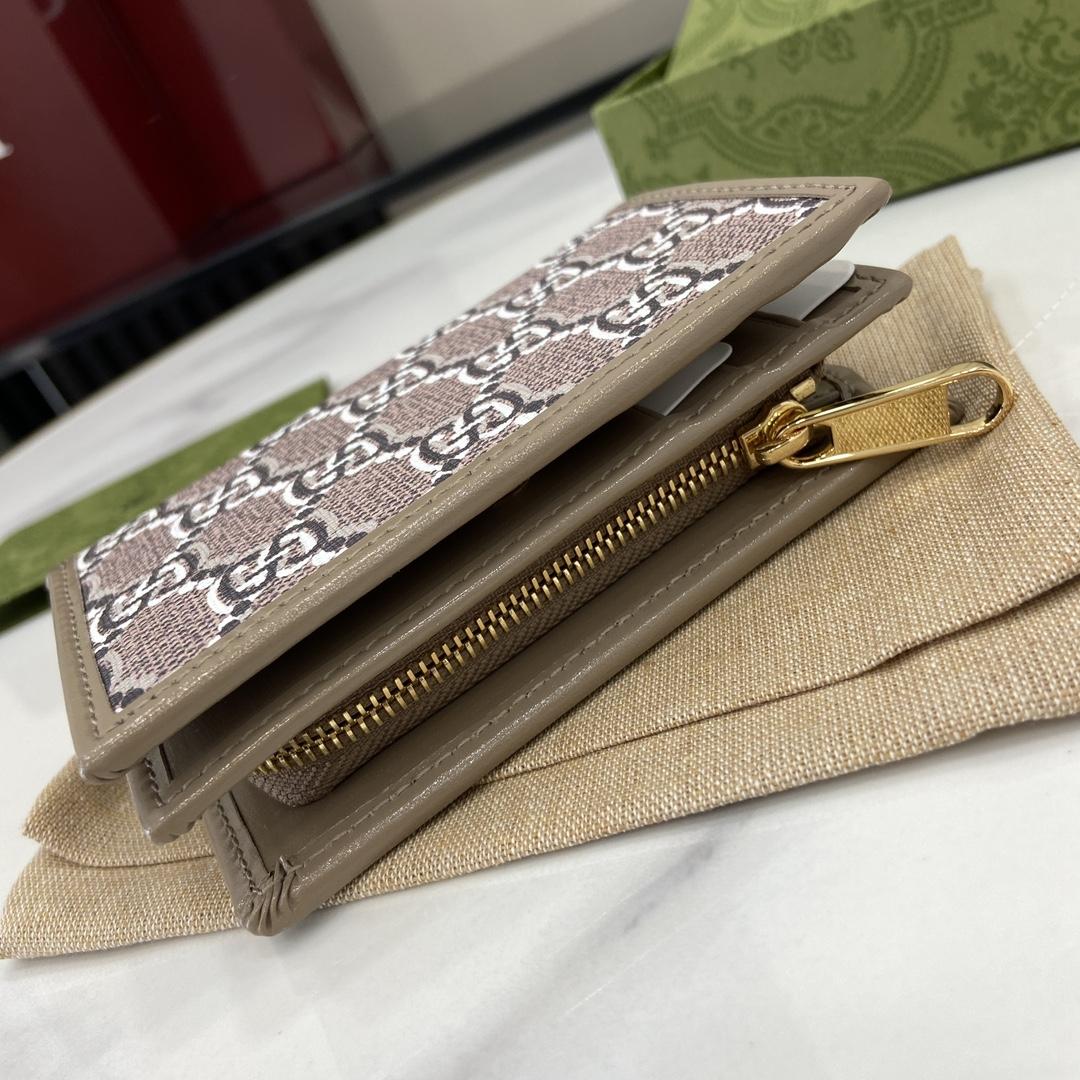 Gucci Medium Wallet With GG Shadow - EUR FASHION