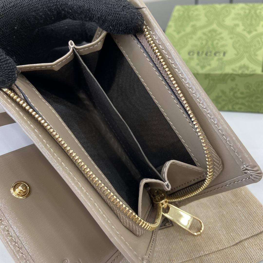 Gucci Medium Wallet With GG Shadow - EUR FASHION