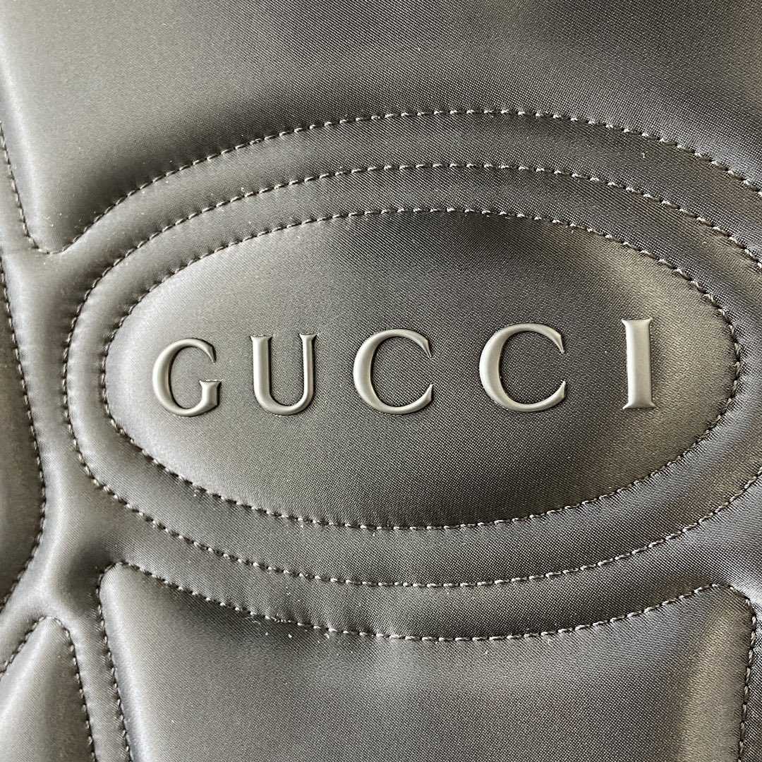 Gucci Large Backpack With Gucci Logo - EUR FASHION