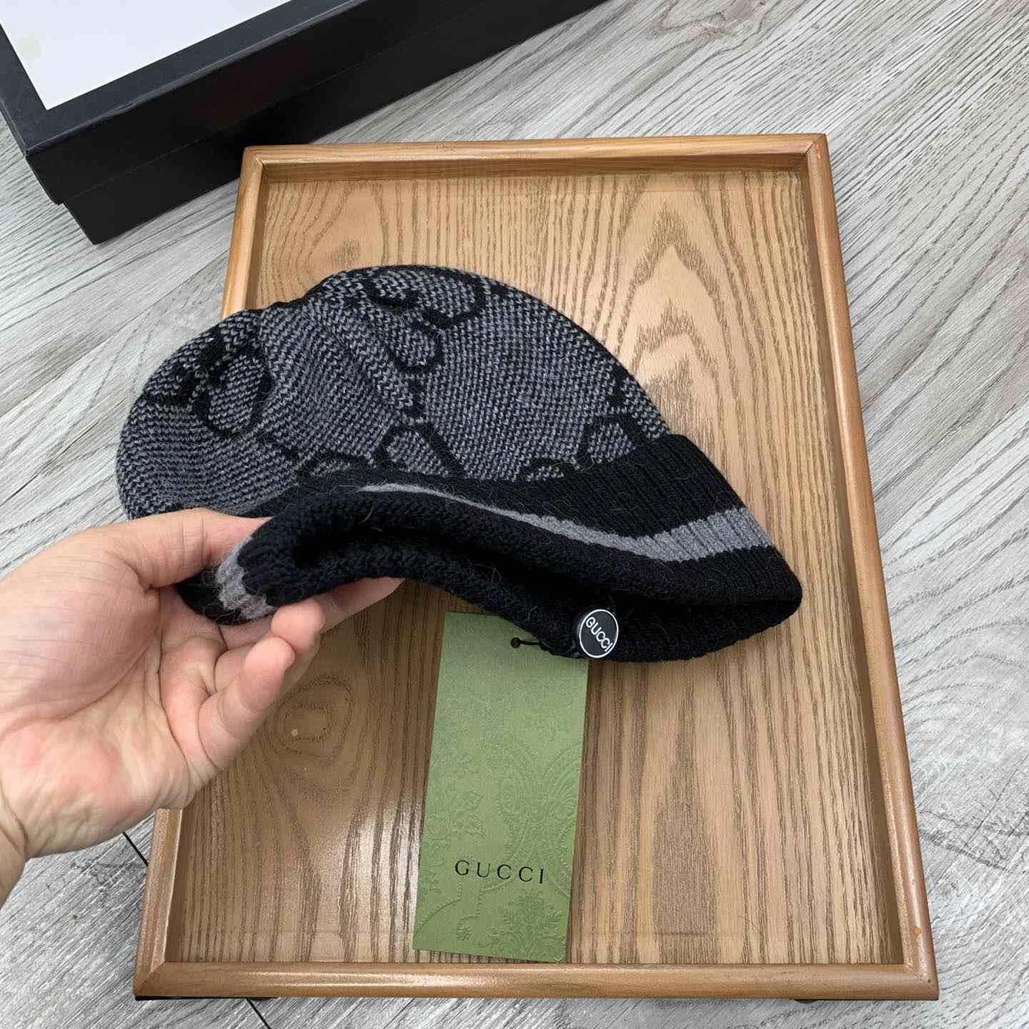 Gucci Beanie  - EUR FASHION