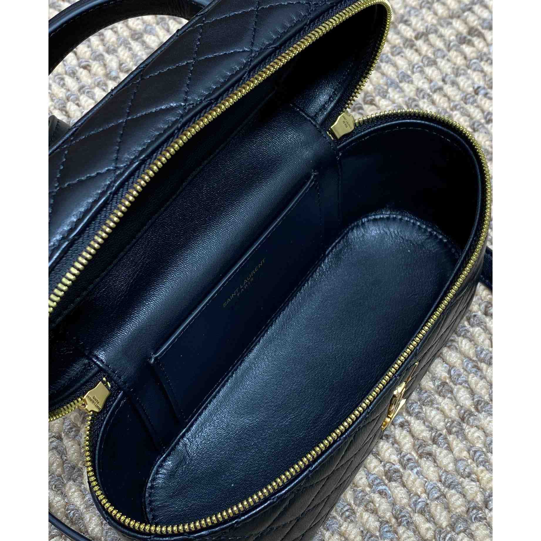 Saint Laurent Gaby Vanity Bag In Lambskin - EUR FASHION