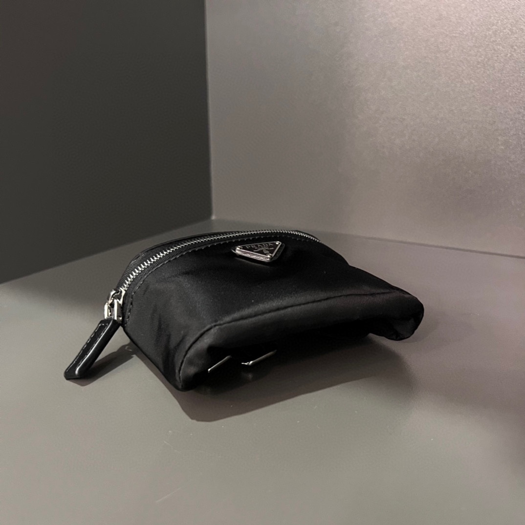 Prada Wrist Bag ﻿ - EUR FASHION