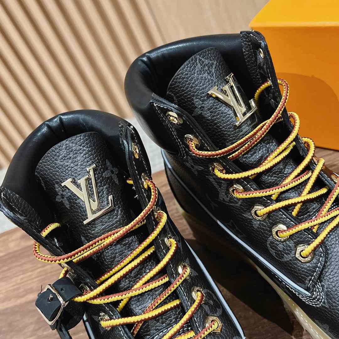 Louis Vuitton x Timberland Ankle Boot - EUR FASHION