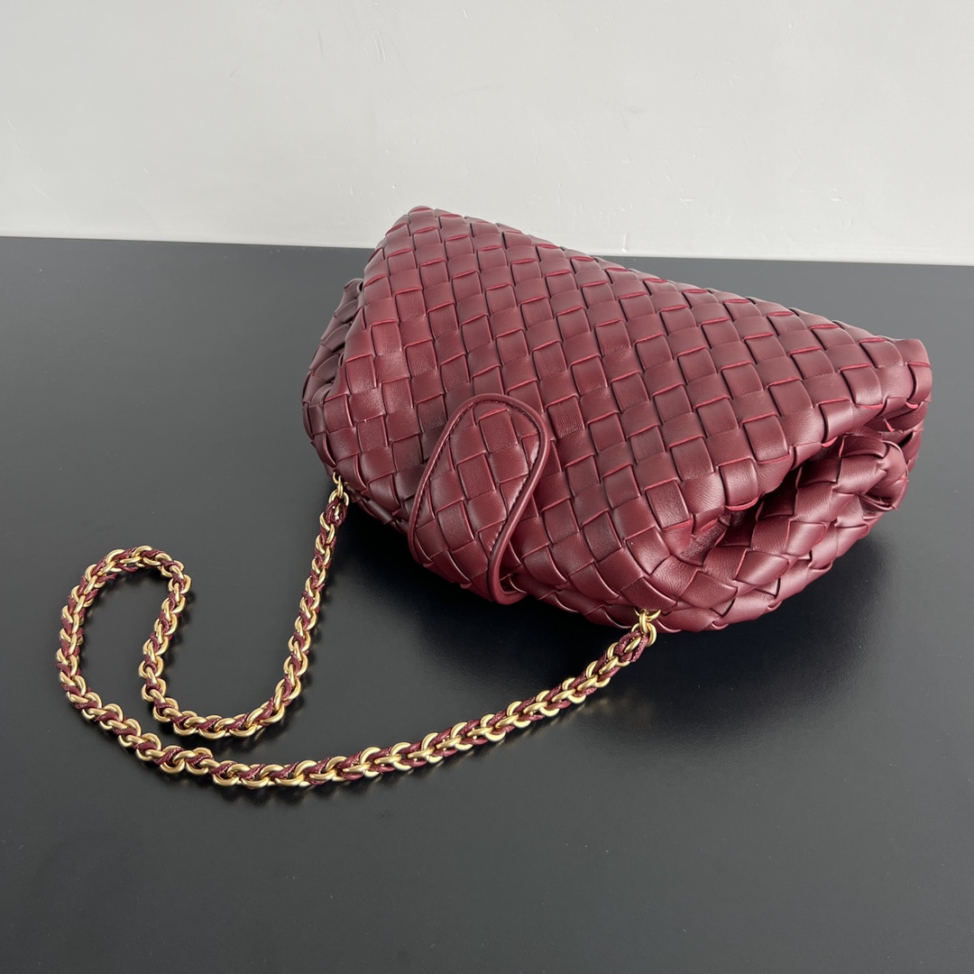 Bottega Veneta Teen Lauren 1980 With Chain   - EUR FASHION