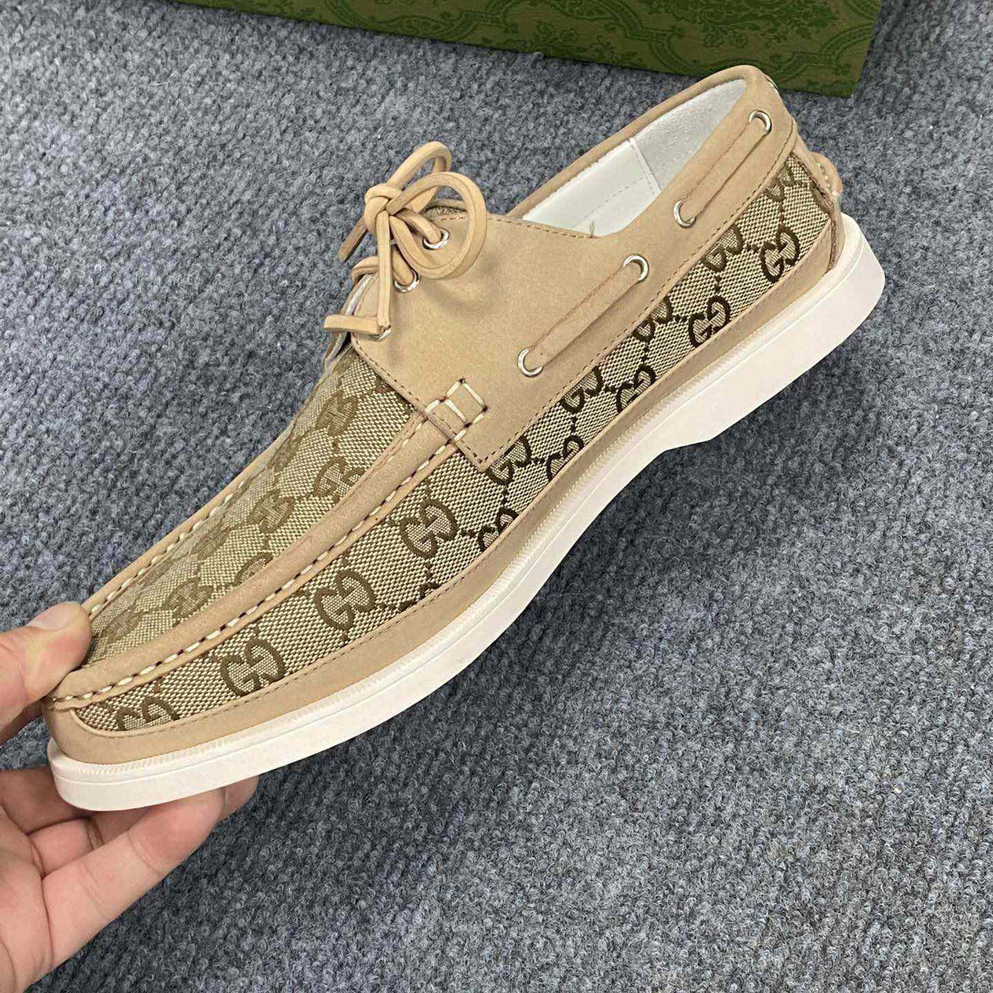 Gucci Men's Original GG Lace-up Loafer - EUR FASHION