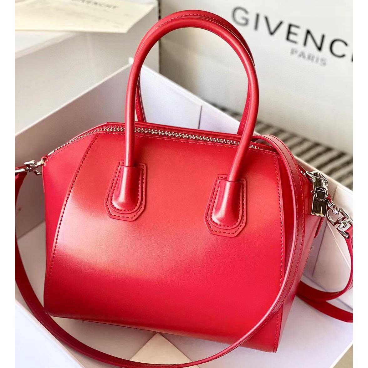 Givenchy Shiny Lord Calfskin Small Antigona Bag   22*27*13cm - EUR FASHION