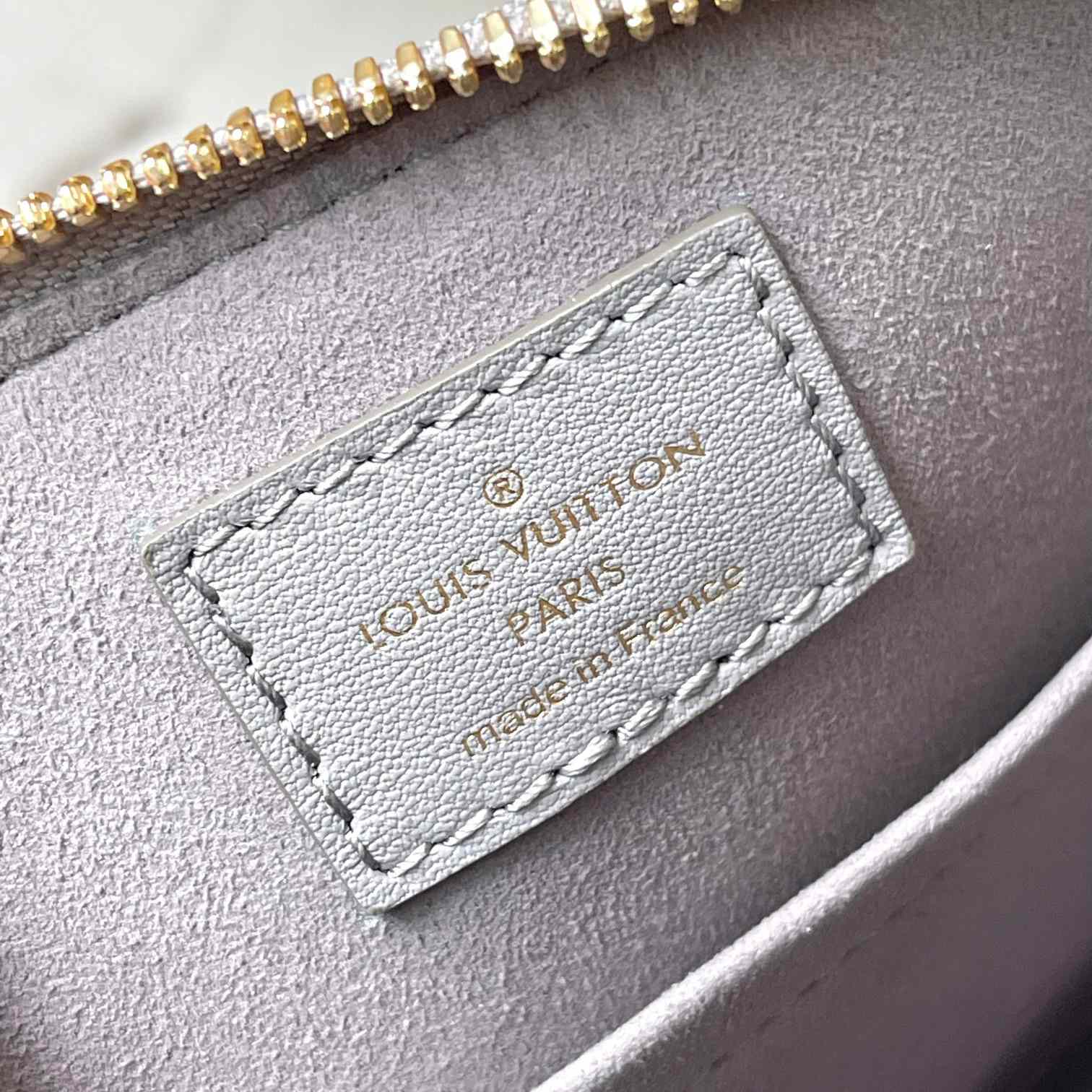 Louis Vuitton Alma BB   M12561 - EUR FASHION