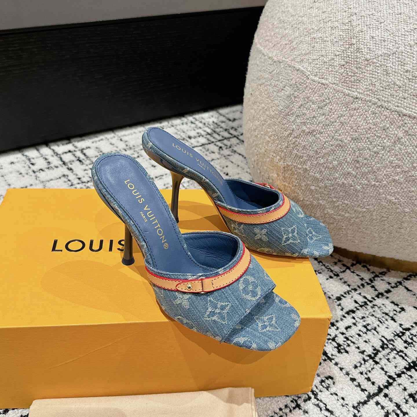 Louis Vuitton Neo Revival Mule   - EUR FASHION