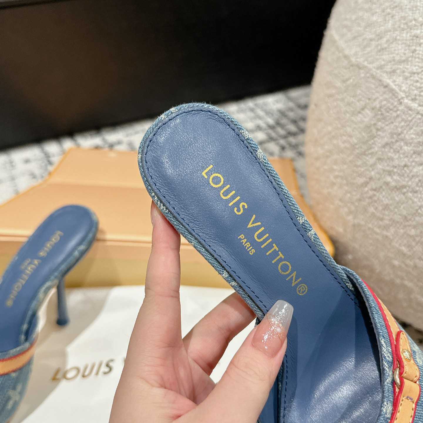 Louis Vuitton Neo Revival Mule   - EUR FASHION