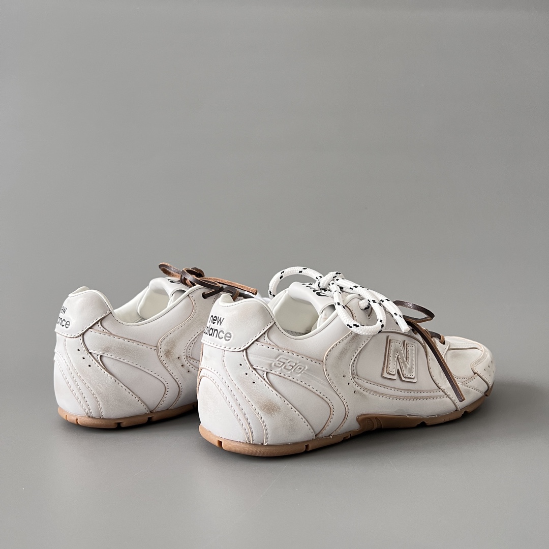 Miu Miu x New Balance 530 Sneakers - EUR FASHION