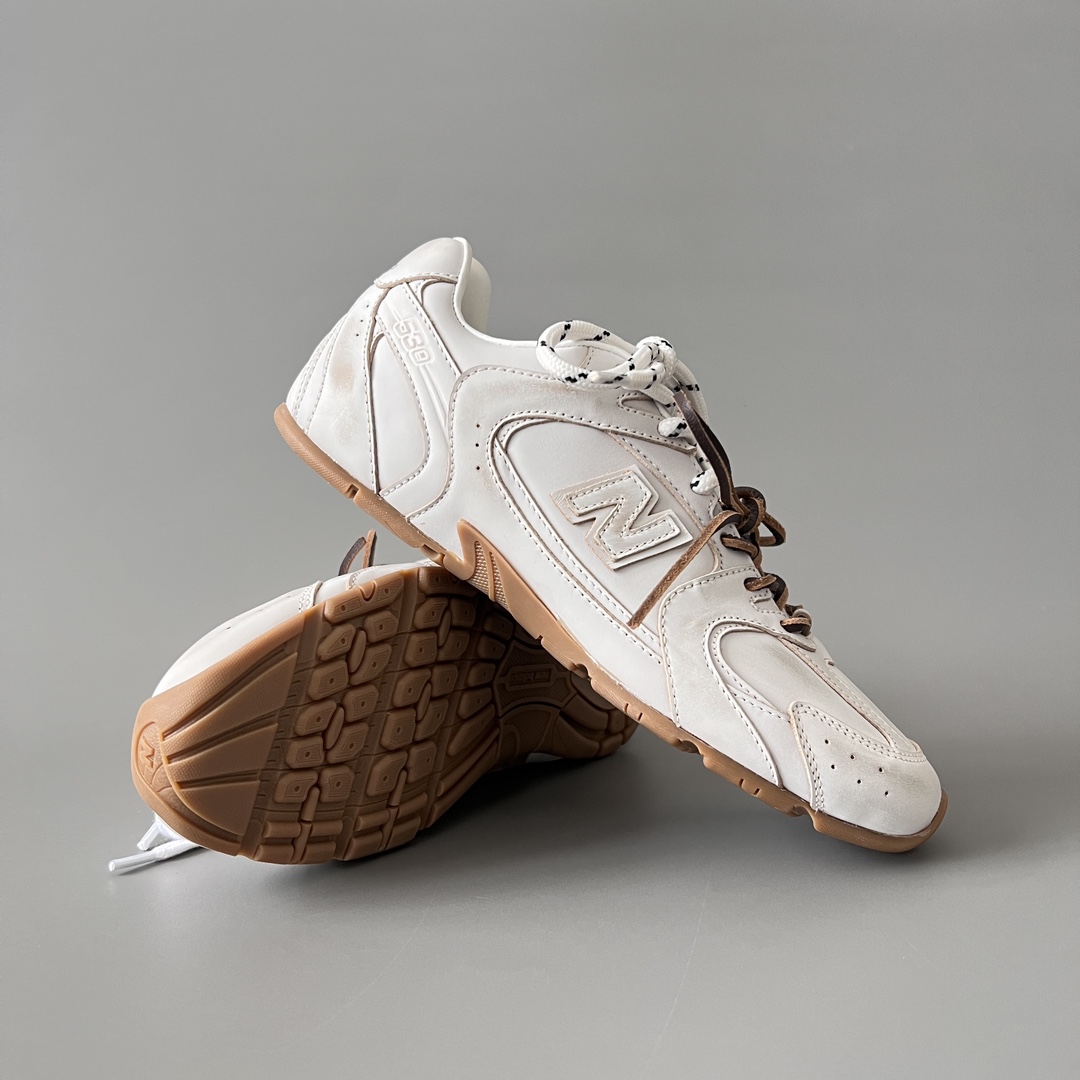 Miu Miu x New Balance 530 Sneakers - EUR FASHION