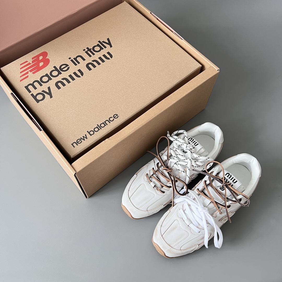 Miu Miu x New Balance 530 Sneakers - EUR FASHION