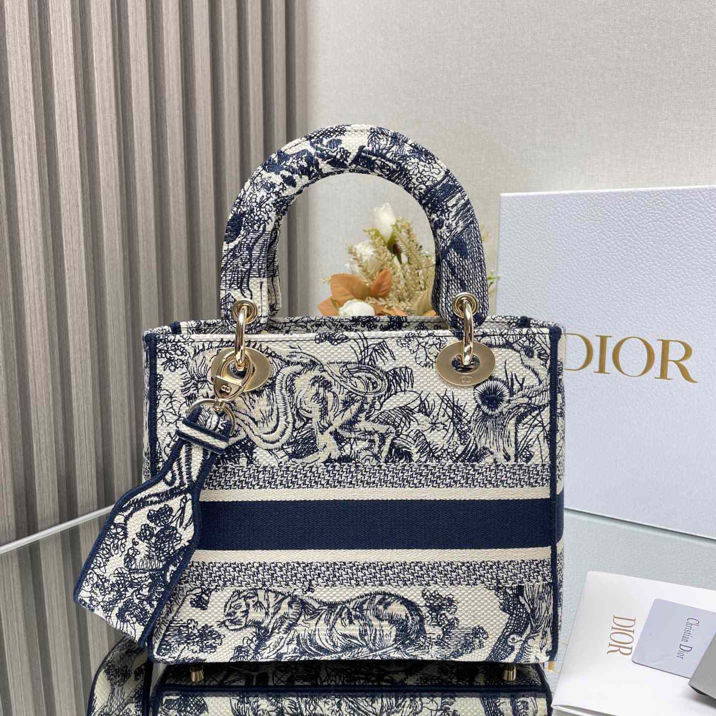 Dior Dioramour Medium Lady D-Lite Bag - EUR FASHION