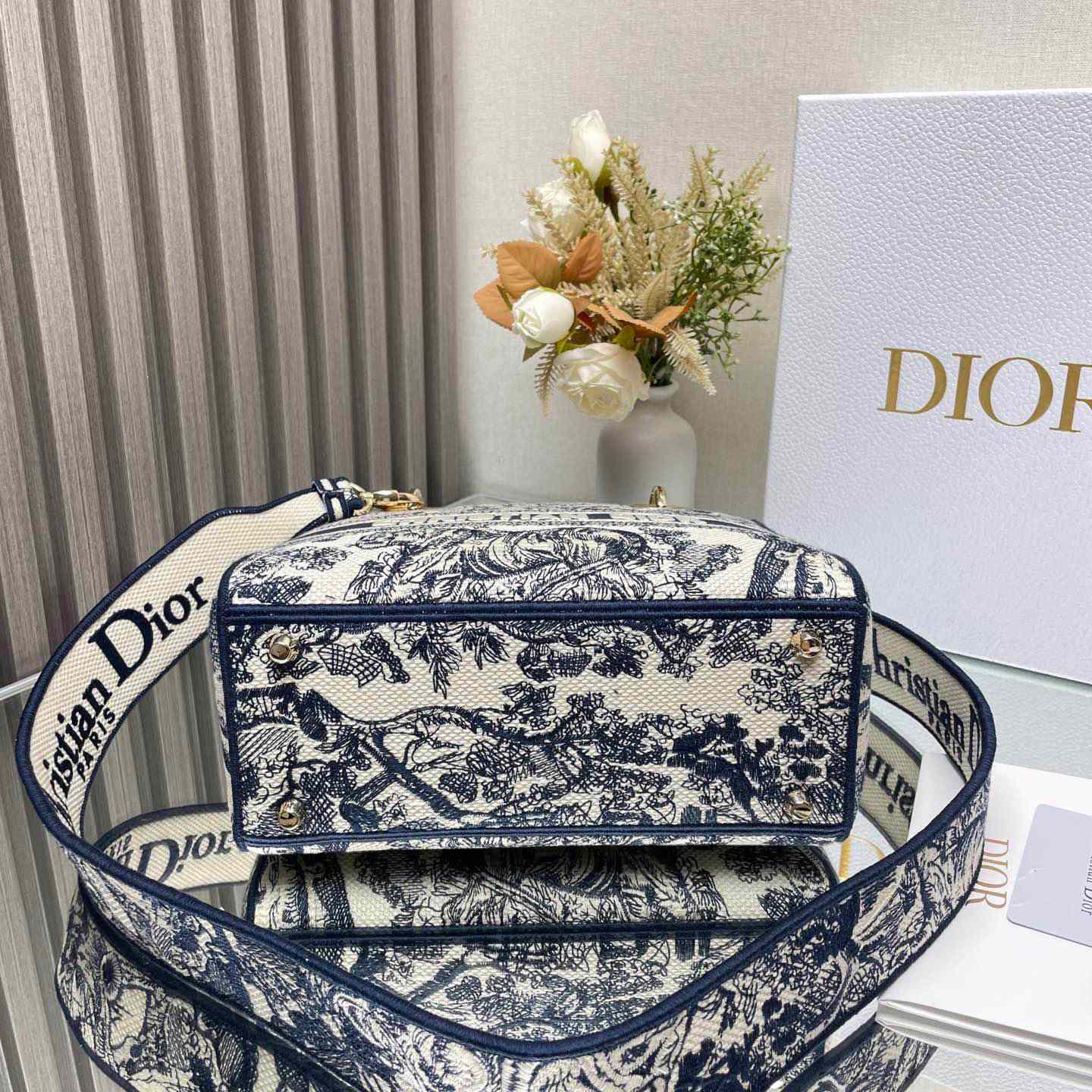 Dior Dioramour Medium Lady D-Lite Bag - EUR FASHION