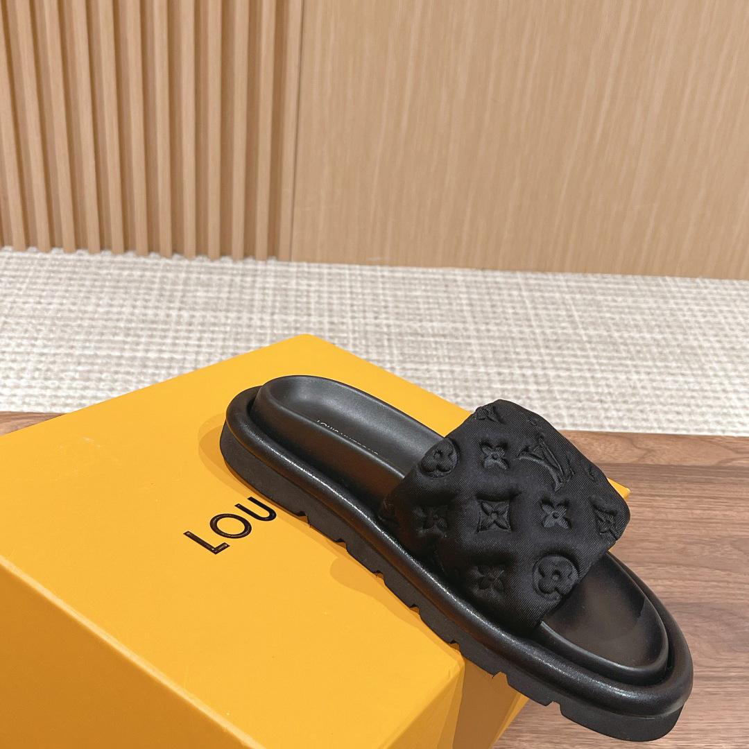 Louis Vuitton Pool Pillow Comfort Mules - EUR FASHION