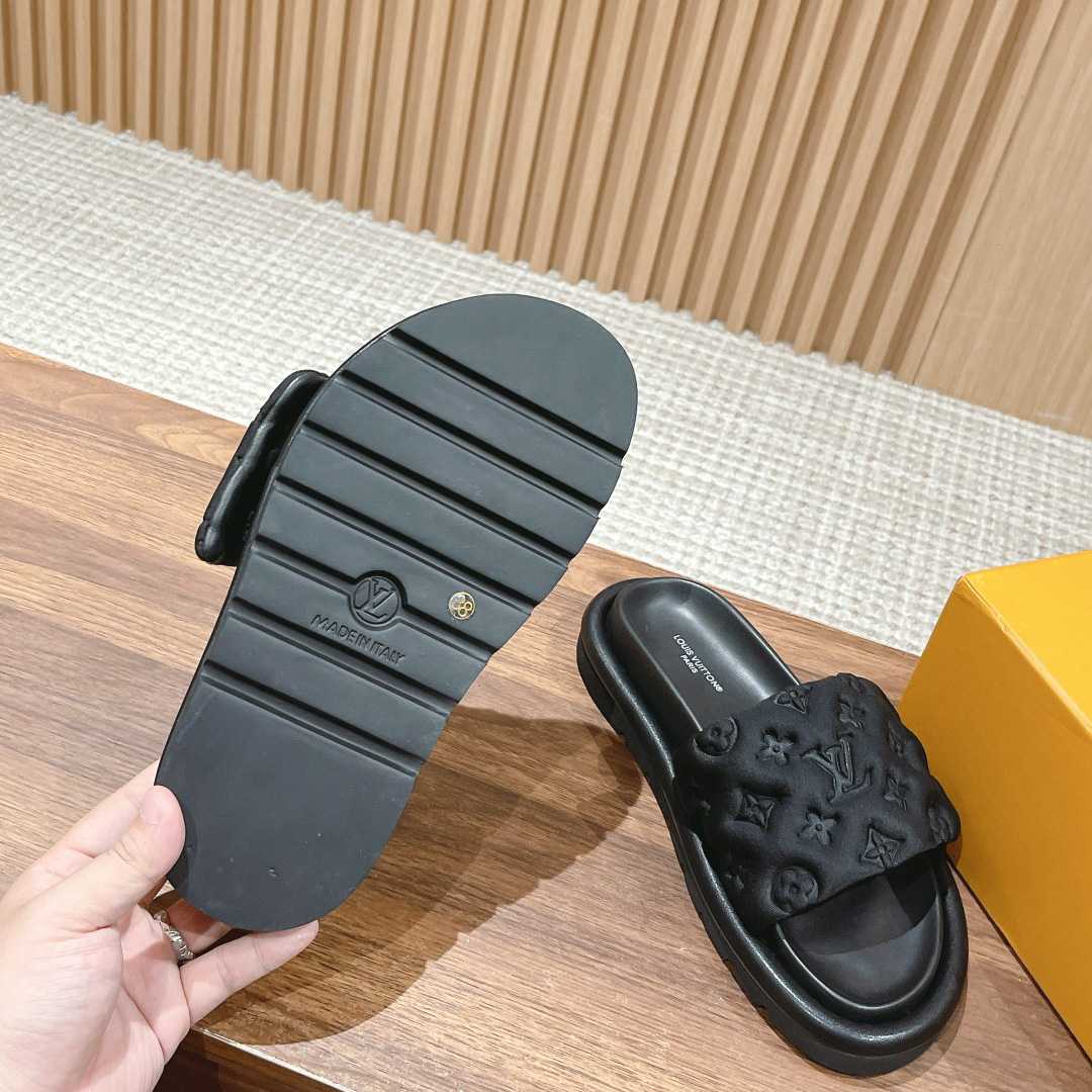 Louis Vuitton Pool Pillow Comfort Mules - EUR FASHION