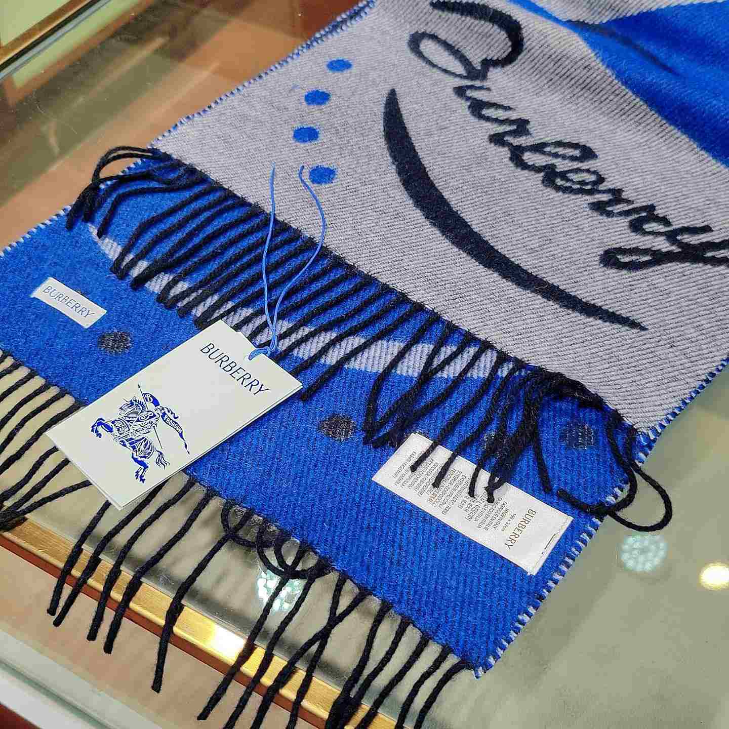 Burberry Mirrored Horse Cashmere Scarf - EUR FASHION