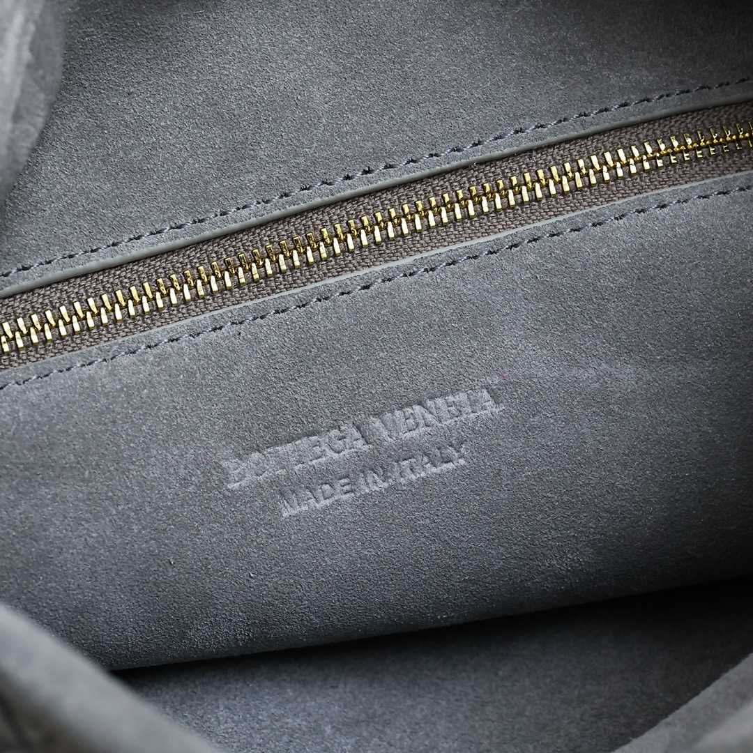 Bottega Veneta Hop  - EUR FASHION