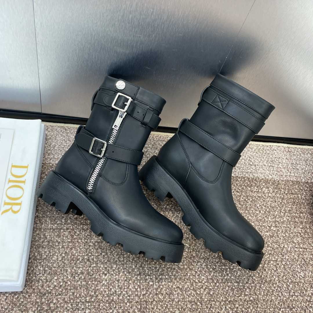 Dior D-Major Ankle Boot   - EUR FASHION