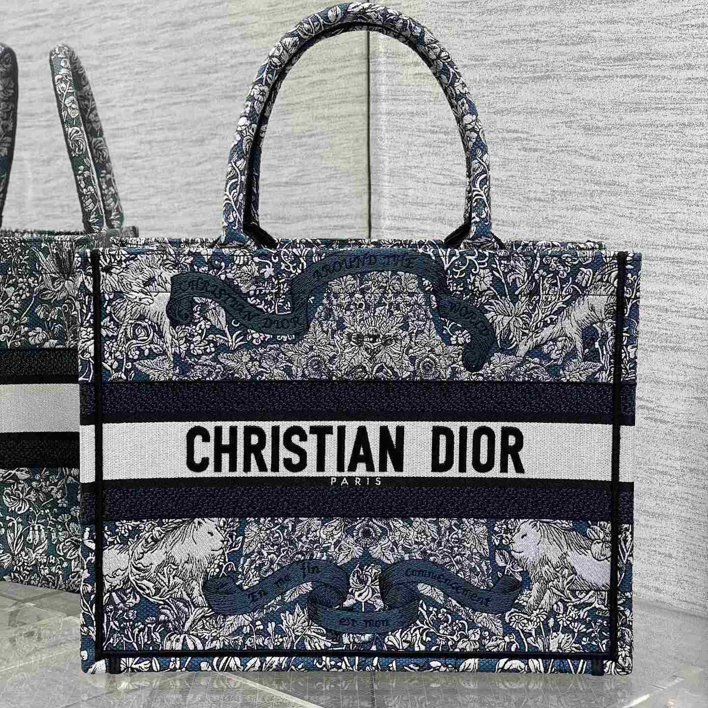 Dior Medium Dior Book Tote    - EUR FASHION