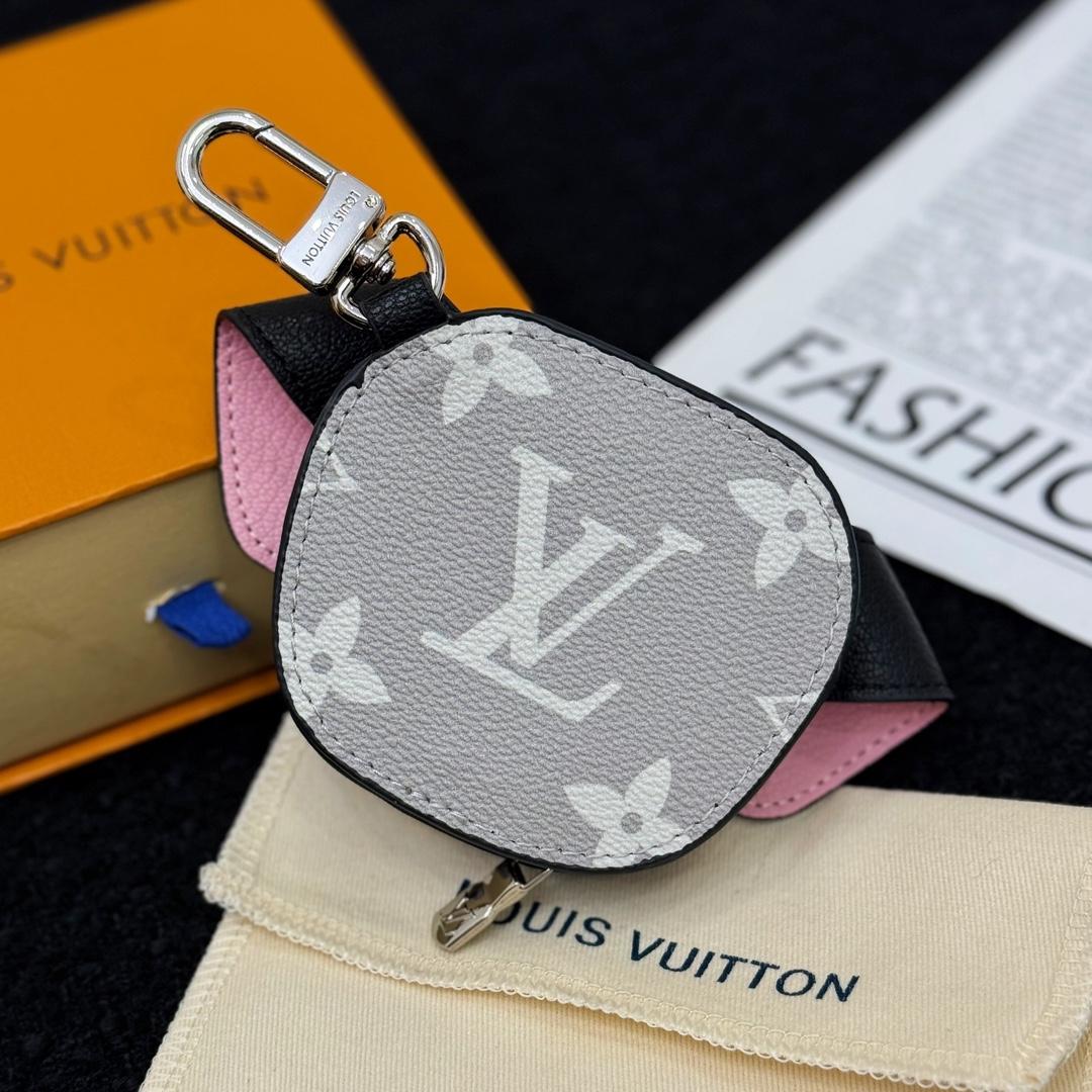 Louis Vuitton 57th Street NYC LV Dog Bag Charm  M02272 - EUR FASHION
