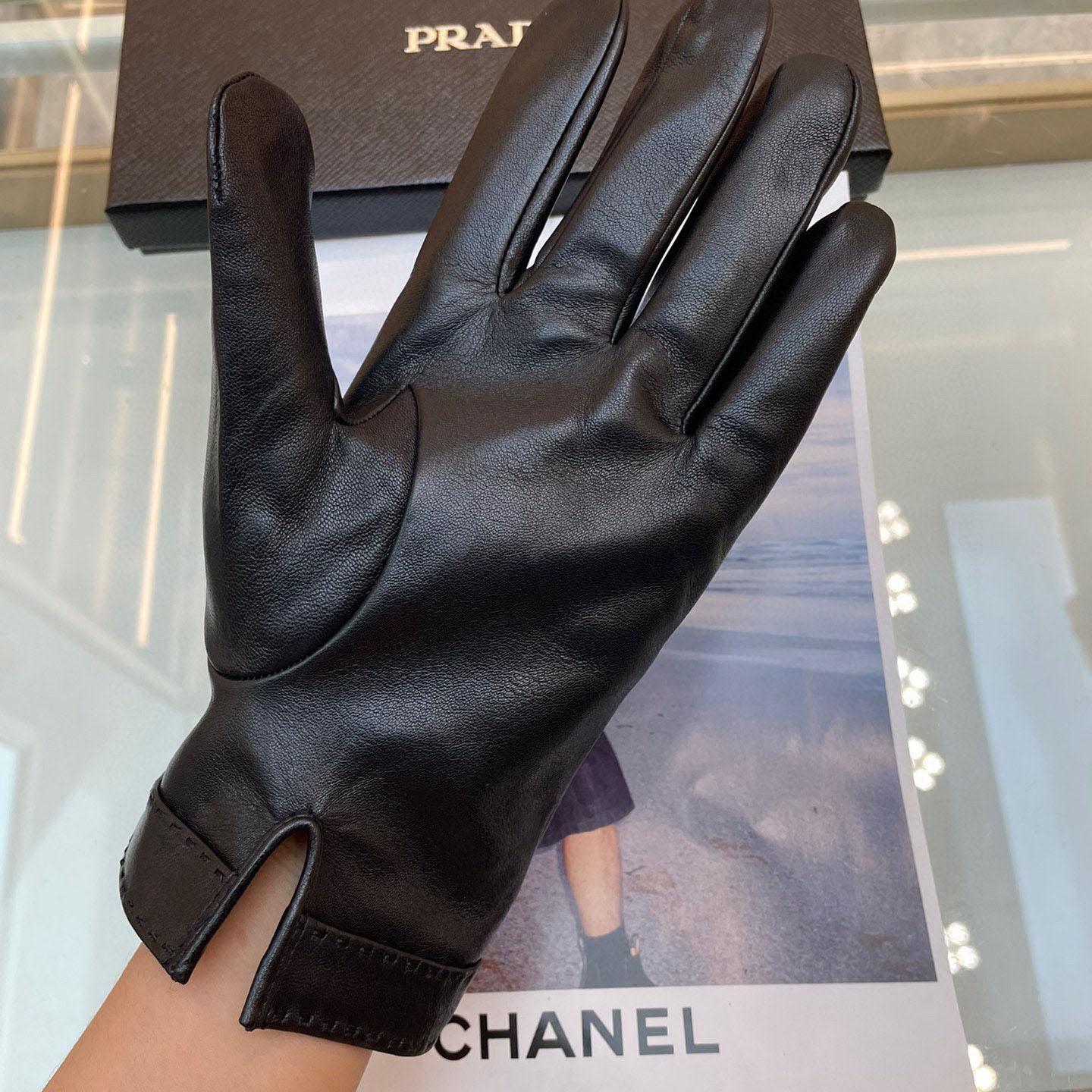 Prada Gloves  - EUR FASHION