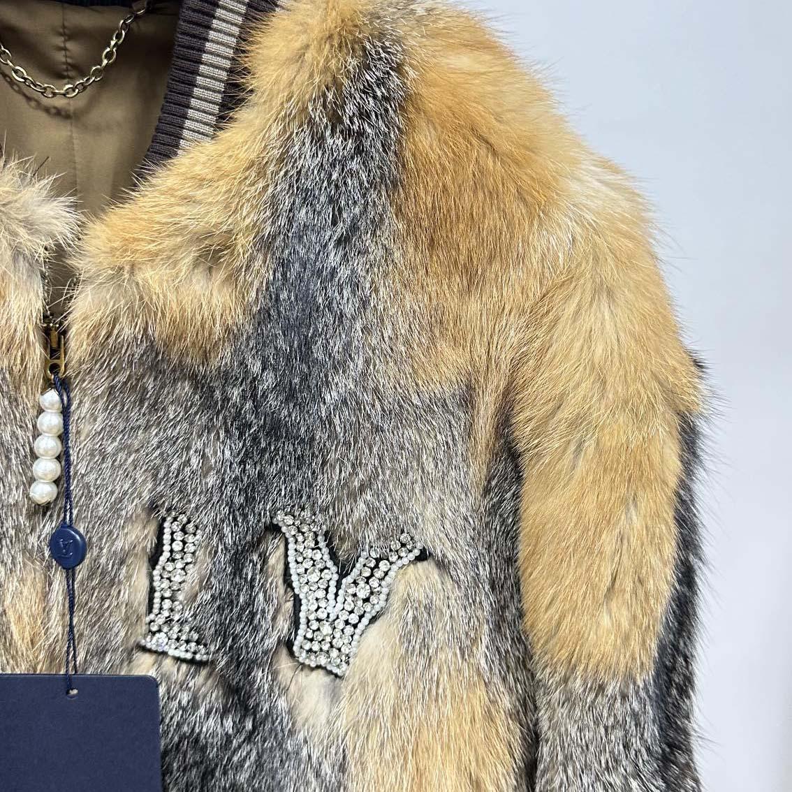 Louis Vuitton Fox Fur Bomber  1AFXBD - EUR FASHION