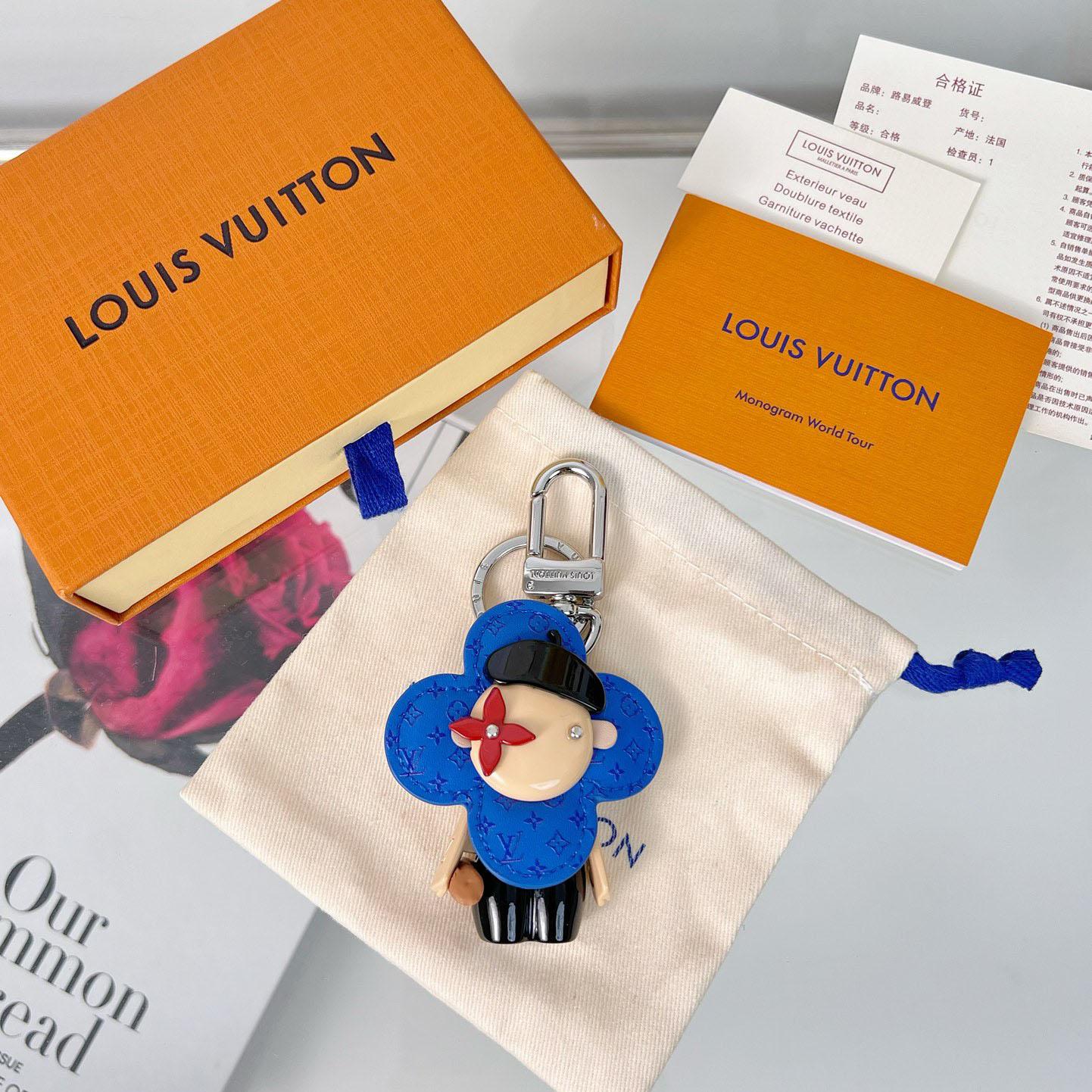 Louis Vuitton Vivienne in Paris Bag Charm  M01937 - EUR FASHION