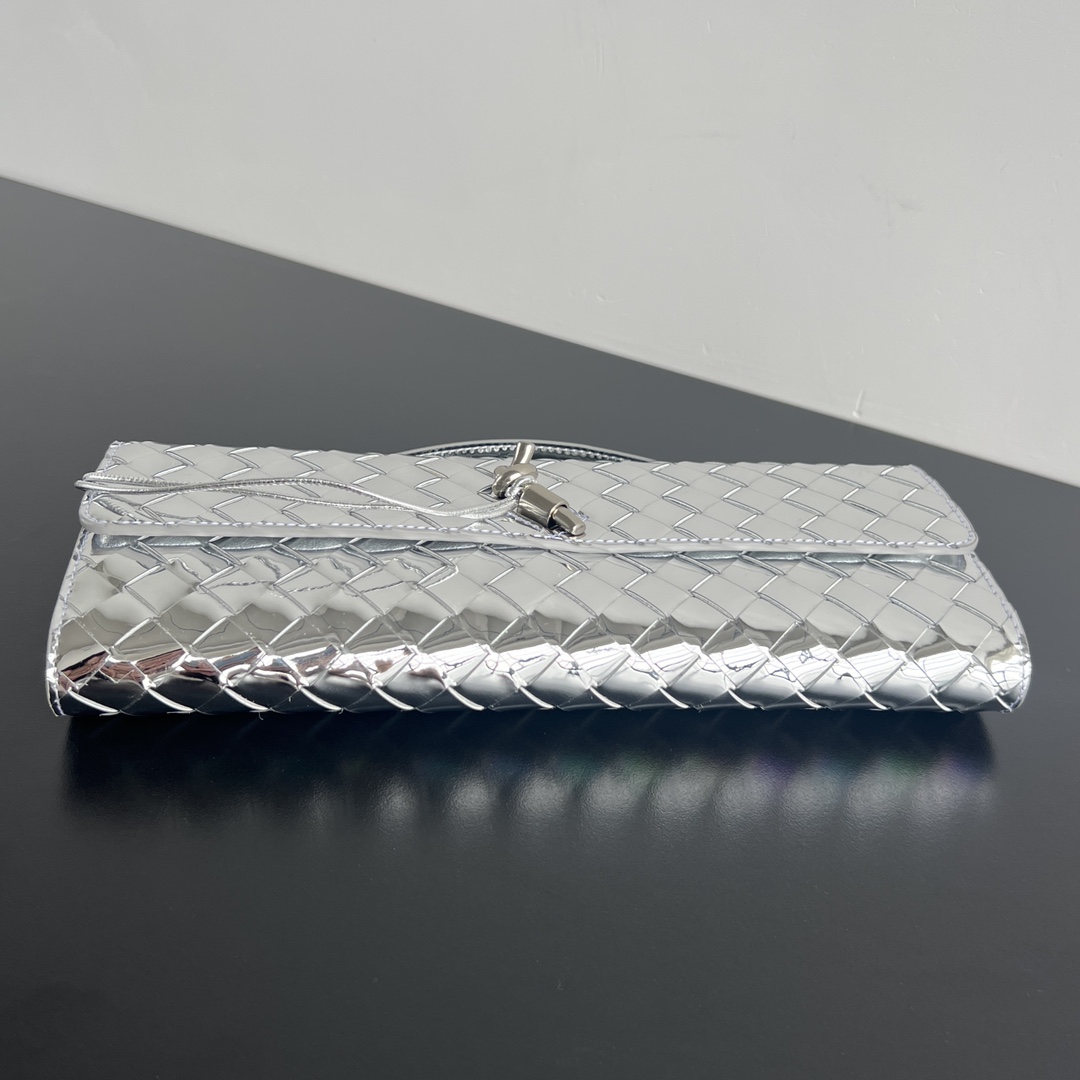 Bottega Veneta Andiamo Clutch 31*13*3cm - EUR FASHION