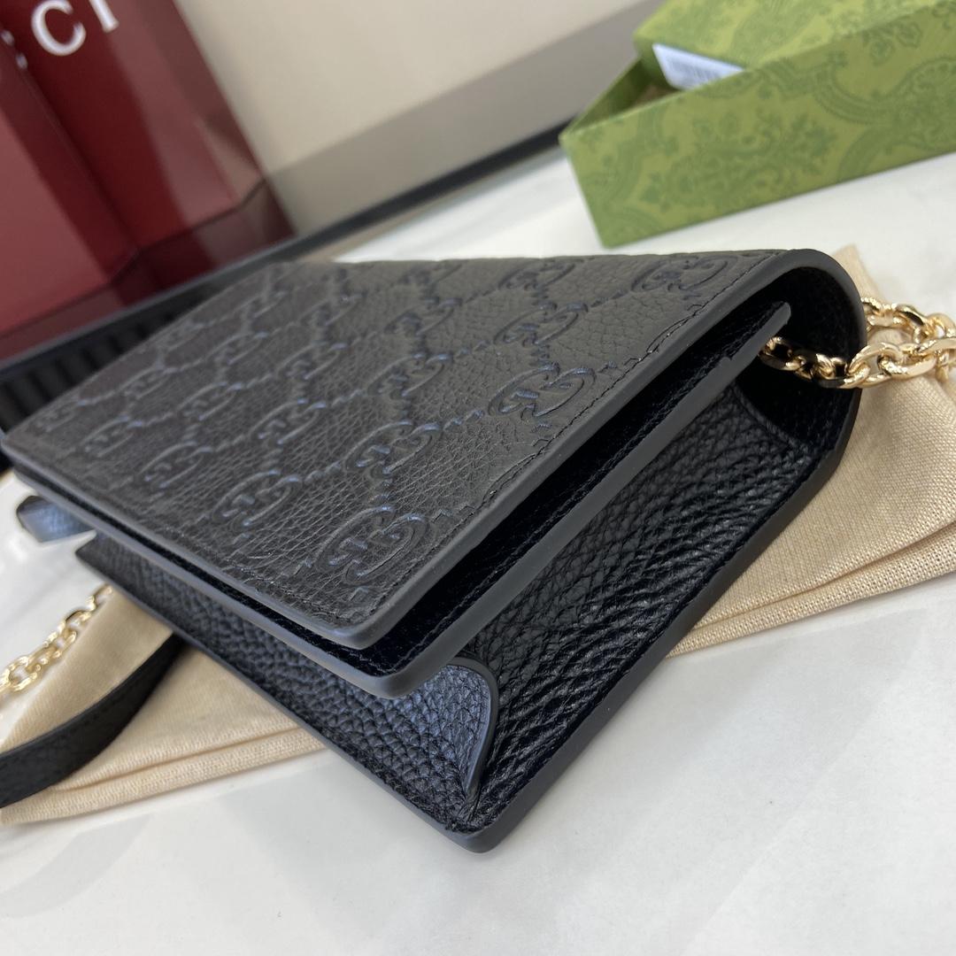 Gucci GG Emblem Super Mini Shoulder Bag - EUR FASHION