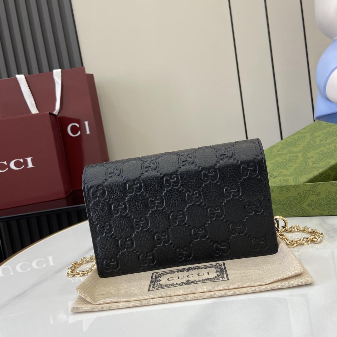 Gucci GG Emblem Super Mini Shoulder Bag - EUR FASHION