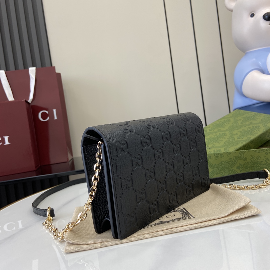 Gucci GG Emblem Super Mini Shoulder Bag - EUR FASHION