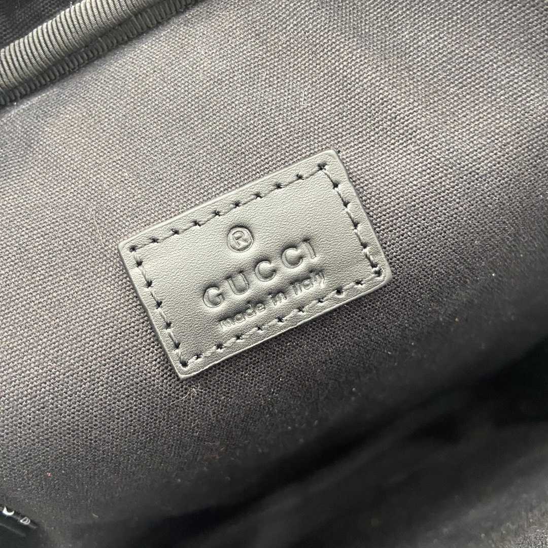 Gucci Small GG Crossbody Bag - EUR FASHION