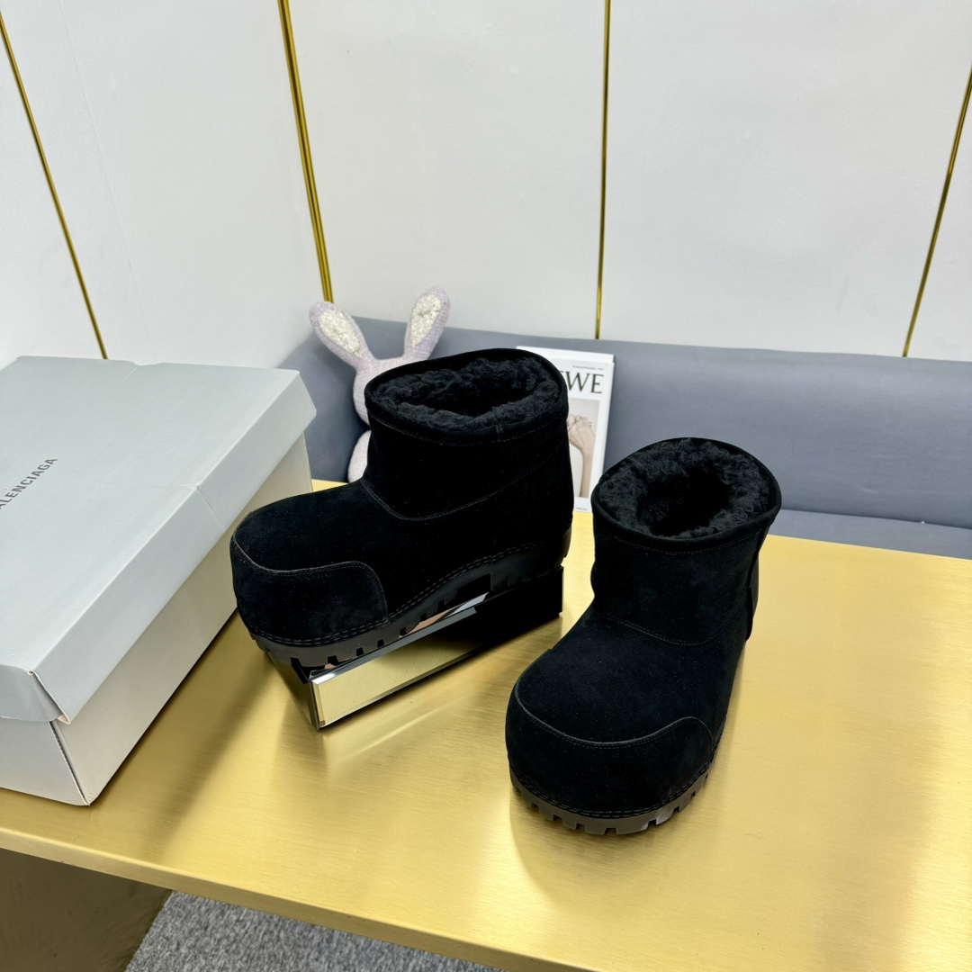 Balenciaga Alaska Fur Bootie In Black - EUR FASHION