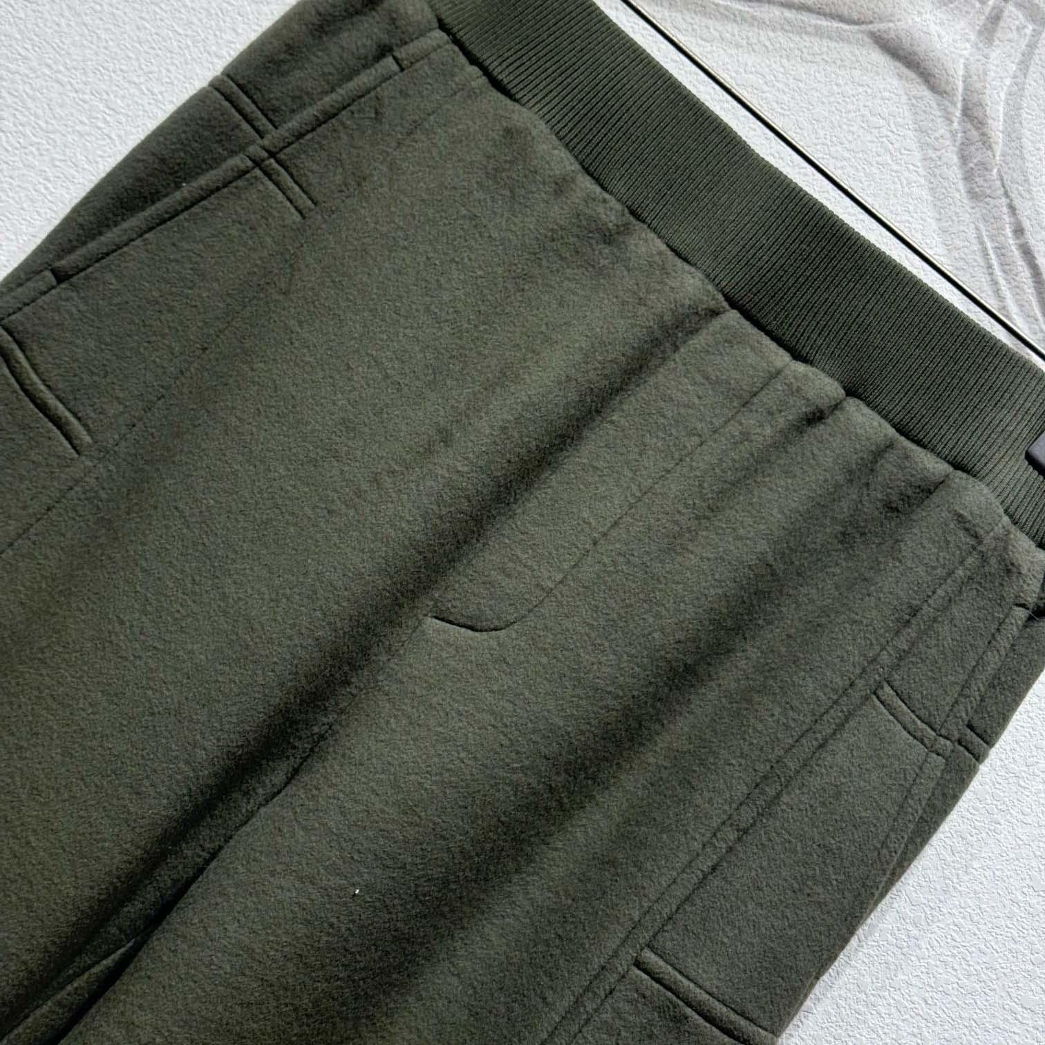 Louis Vuitton Quilted Textured Wool Pants   1AGJPS - EUR FASHION