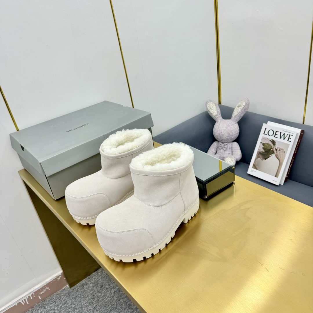 Balenciaga Alaska Fur Bootie  - EUR FASHION