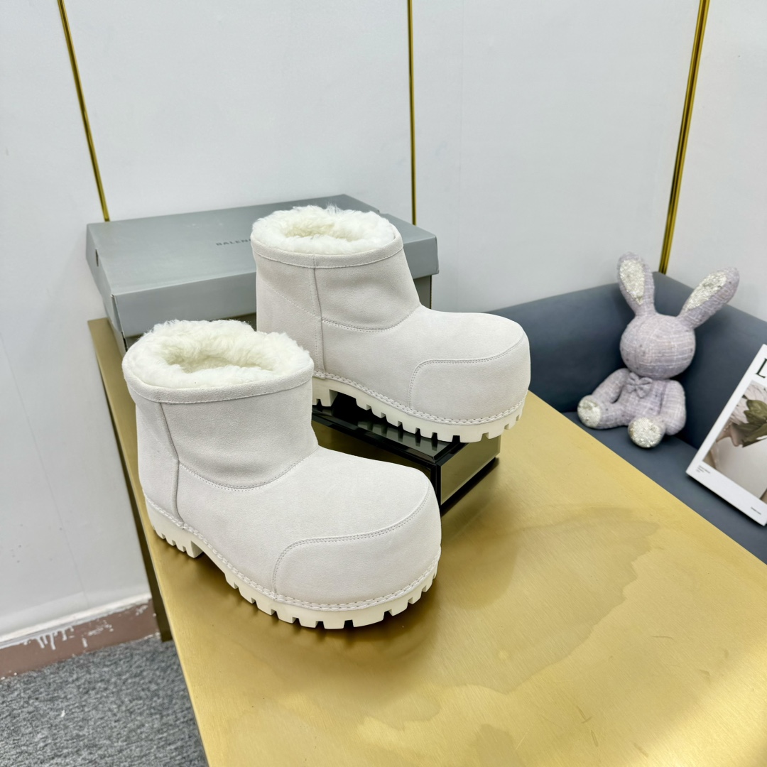 Balenciaga Alaska Fur Bootie  - EUR FASHION
