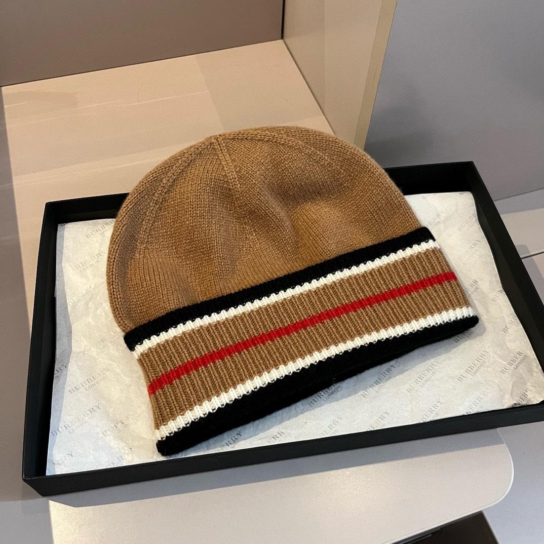 Burberry Beanie - EUR FASHION