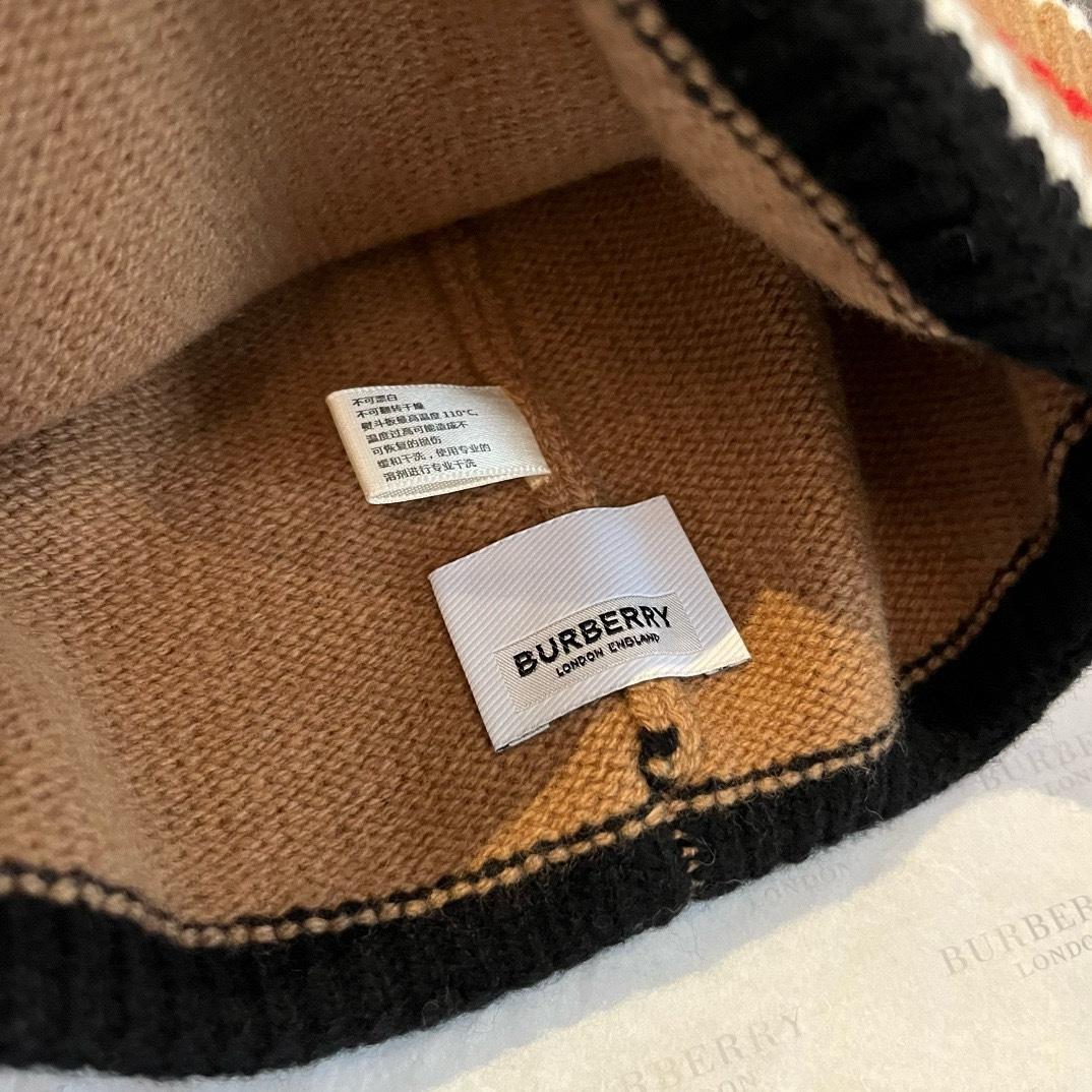Burberry Beanie - EUR FASHION