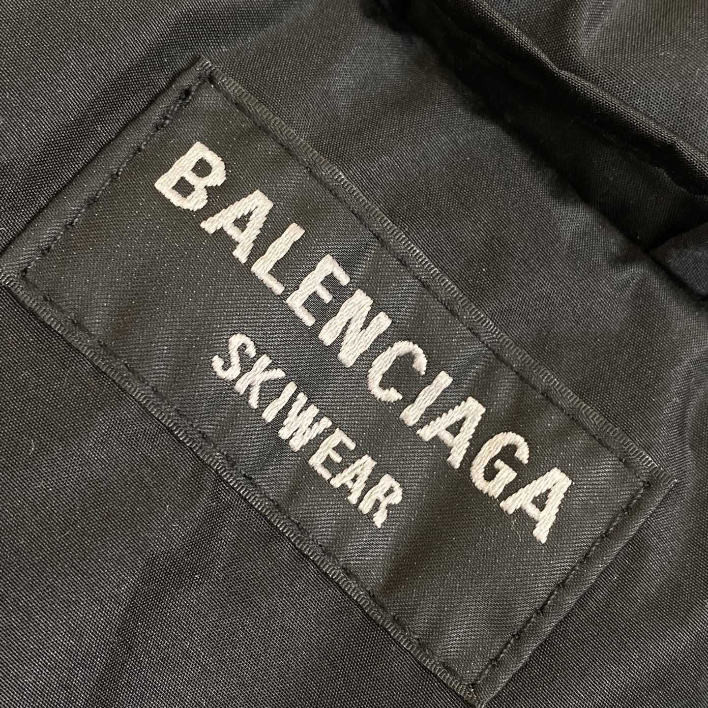 Balenciaga 3B Sports Icon Ski Parka In Black  - EUR FASHION