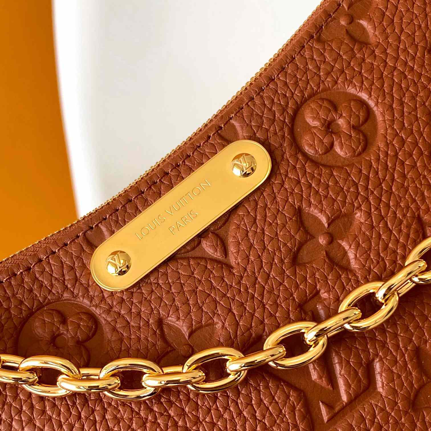 Louis Vuitton Liv Pochette  M11916 - EUR FASHION