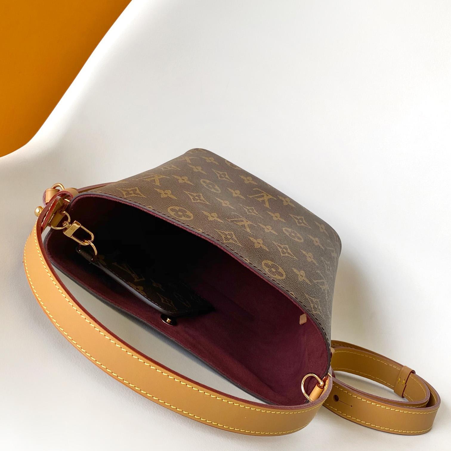 Louis Vuitton All In BB   M12925 - EUR FASHION