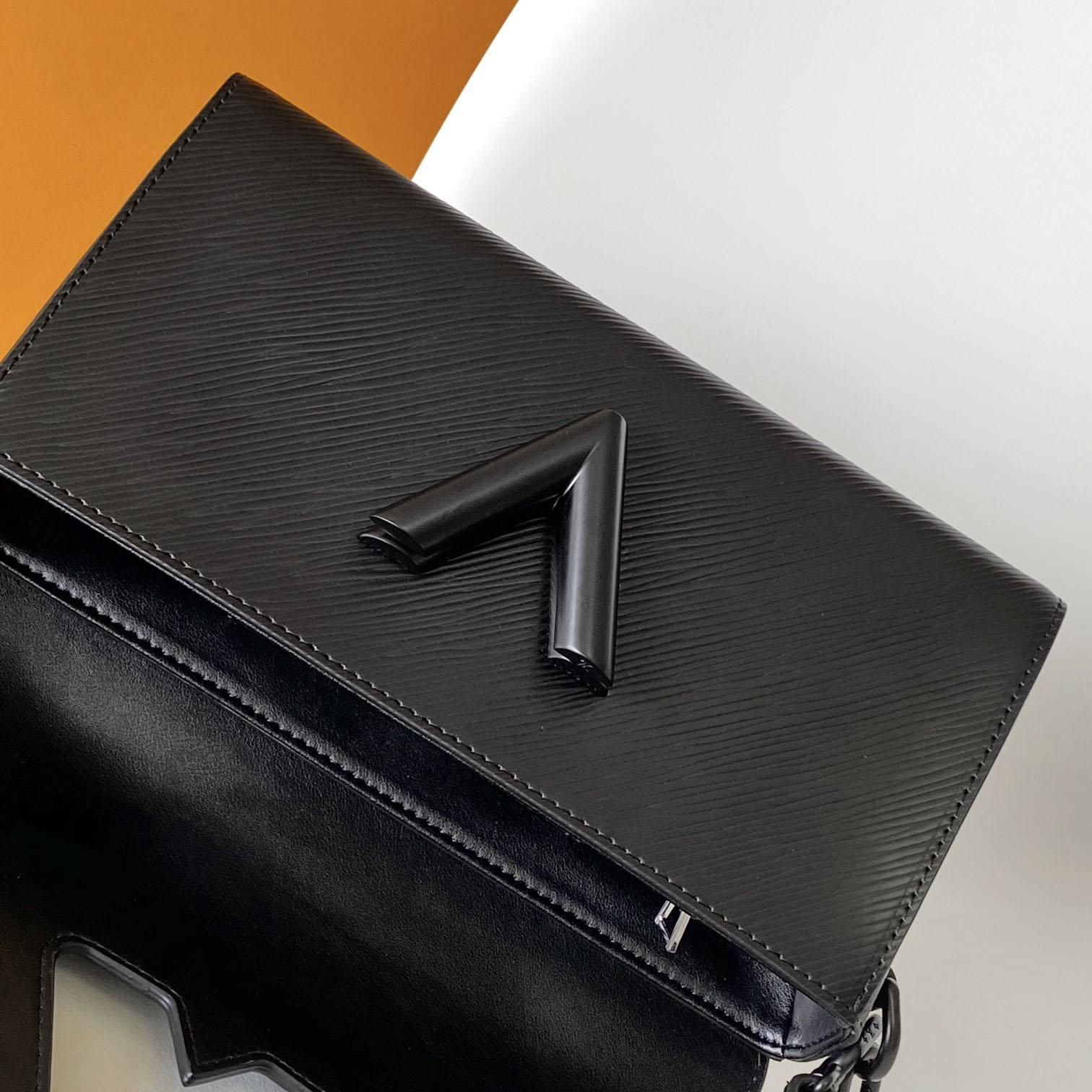 Louis Vuitton Twist West  M25336 - EUR FASHION