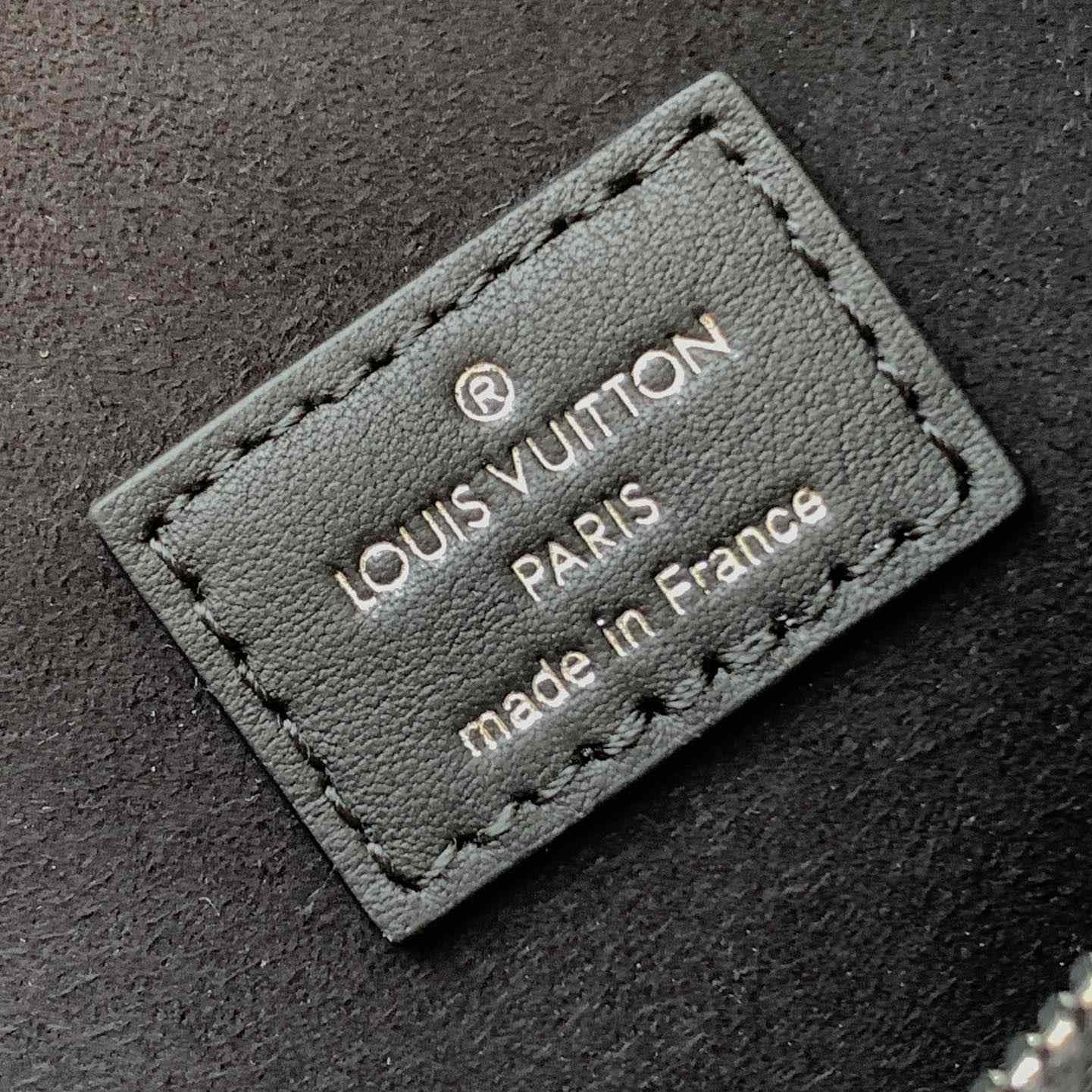 Louis Vuitton Side Trunk MM   M25160 - EUR FASHION