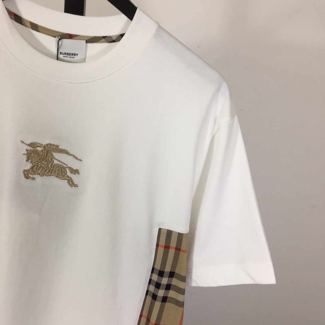 Burberry Cotton T-shirt - EUR FASHION