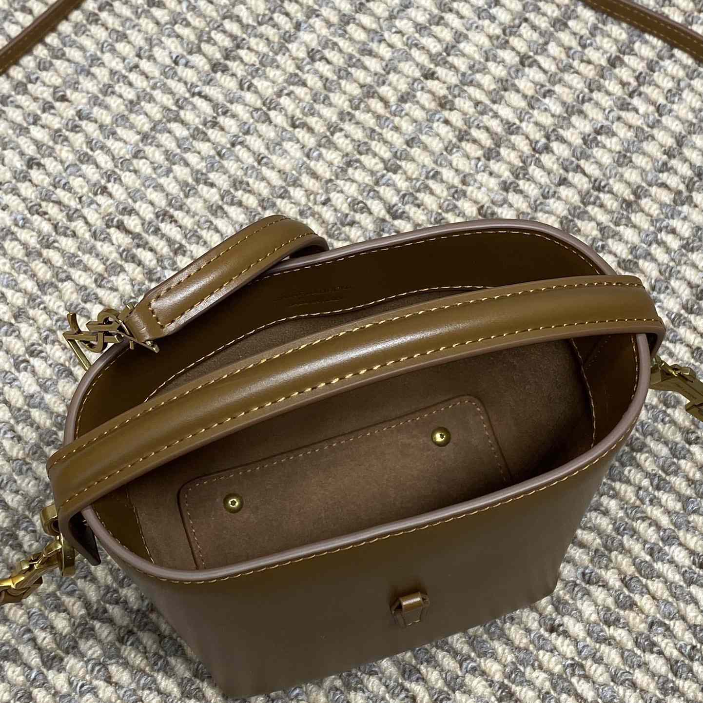 Saint Laurent Le 37 Mini In Shiny Leather - EUR FASHION