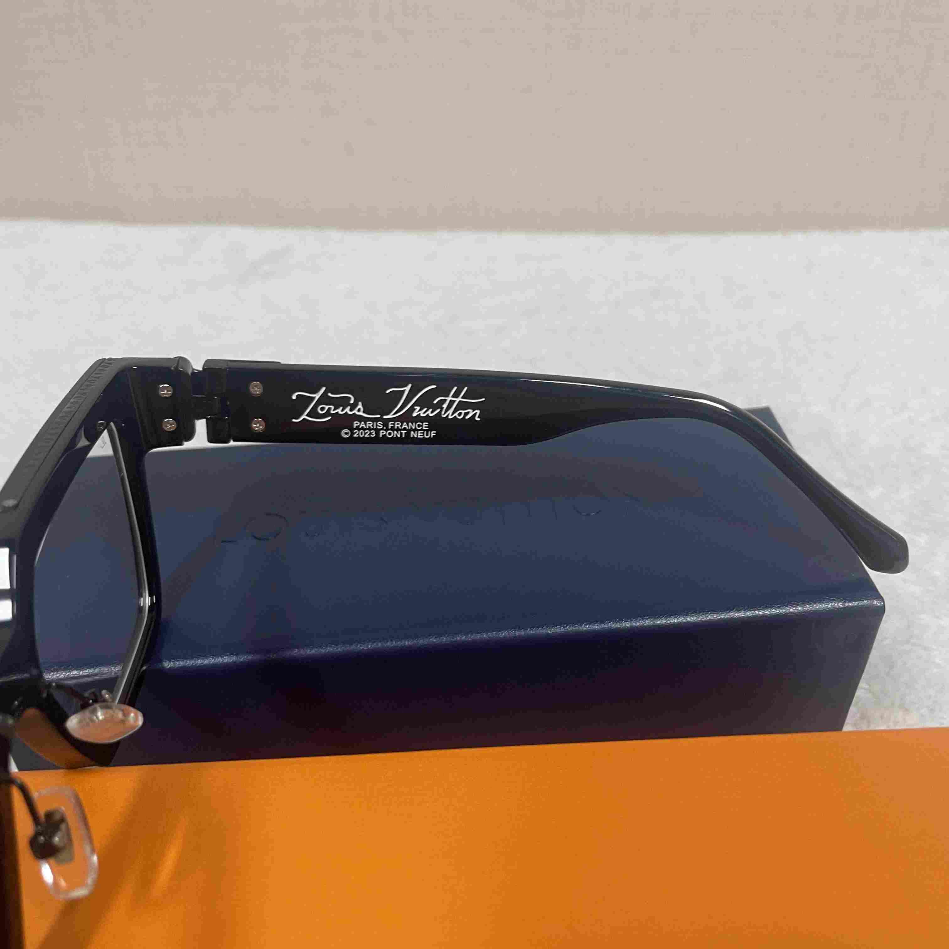 Louis Vuitton 1.1 Millionaires Square Sunglasses  - EUR FASHION