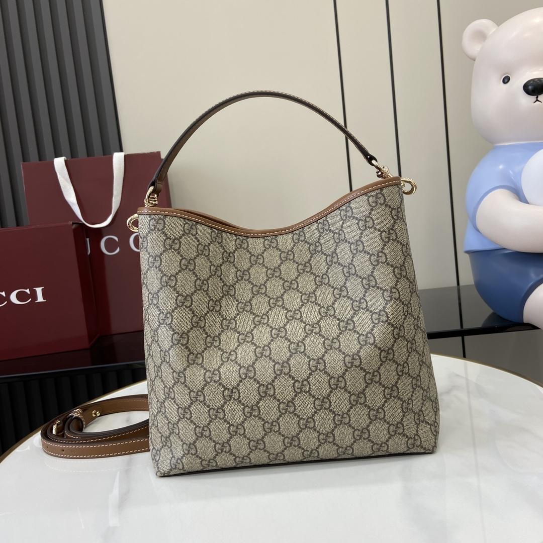 Gucci GG Emblem Small Shoulder Bag - EUR FASHION