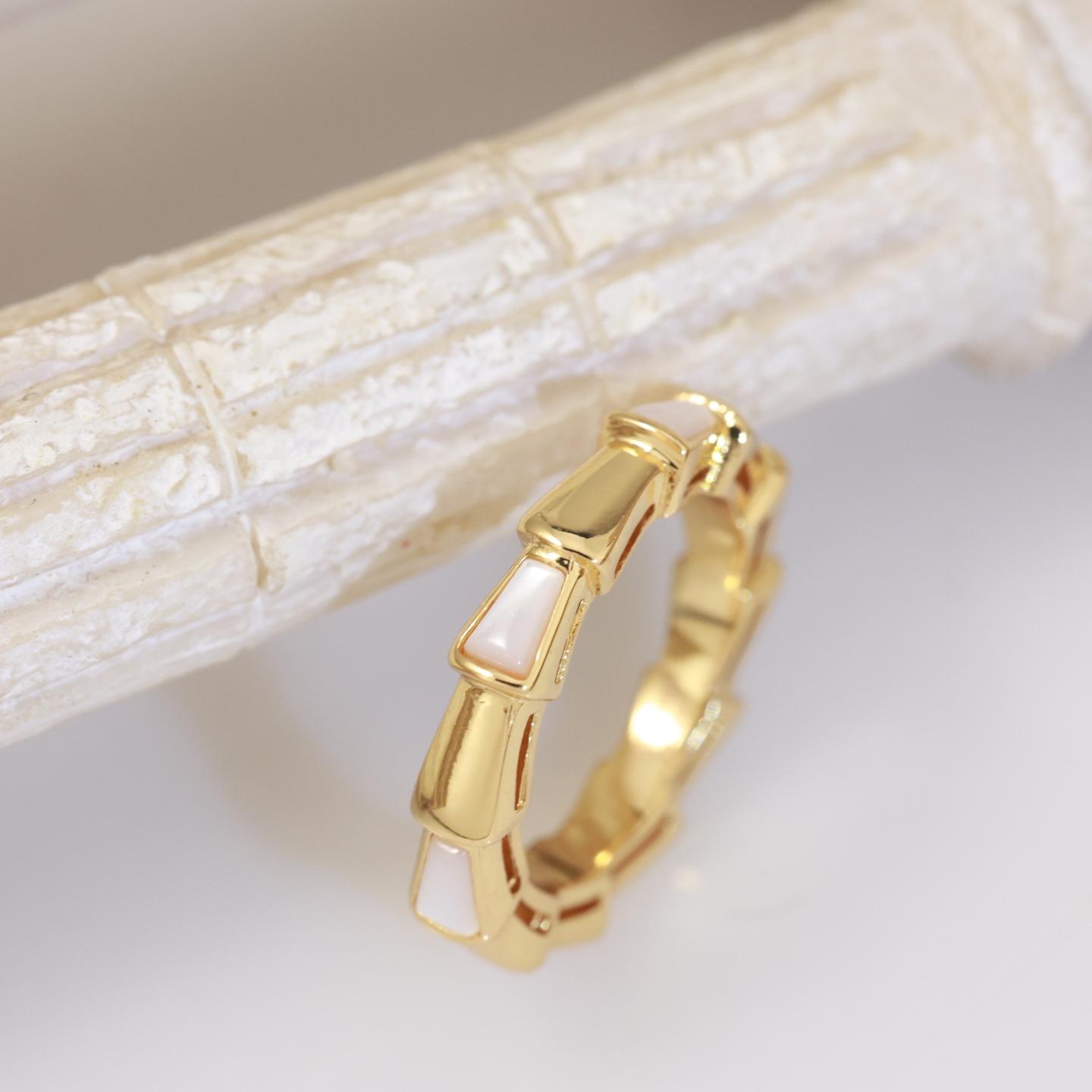 Bvlgari Ring - EUR FASHION