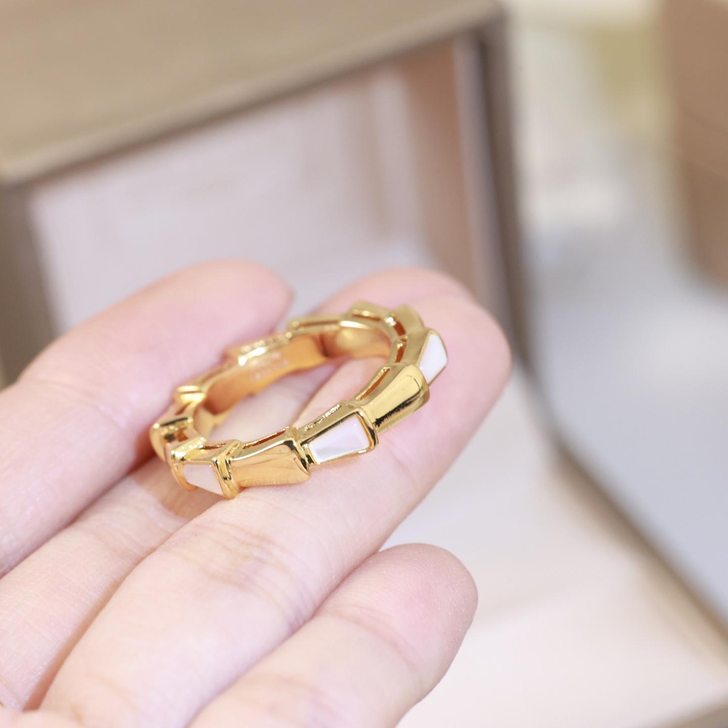 Bvlgari Ring - EUR FASHION